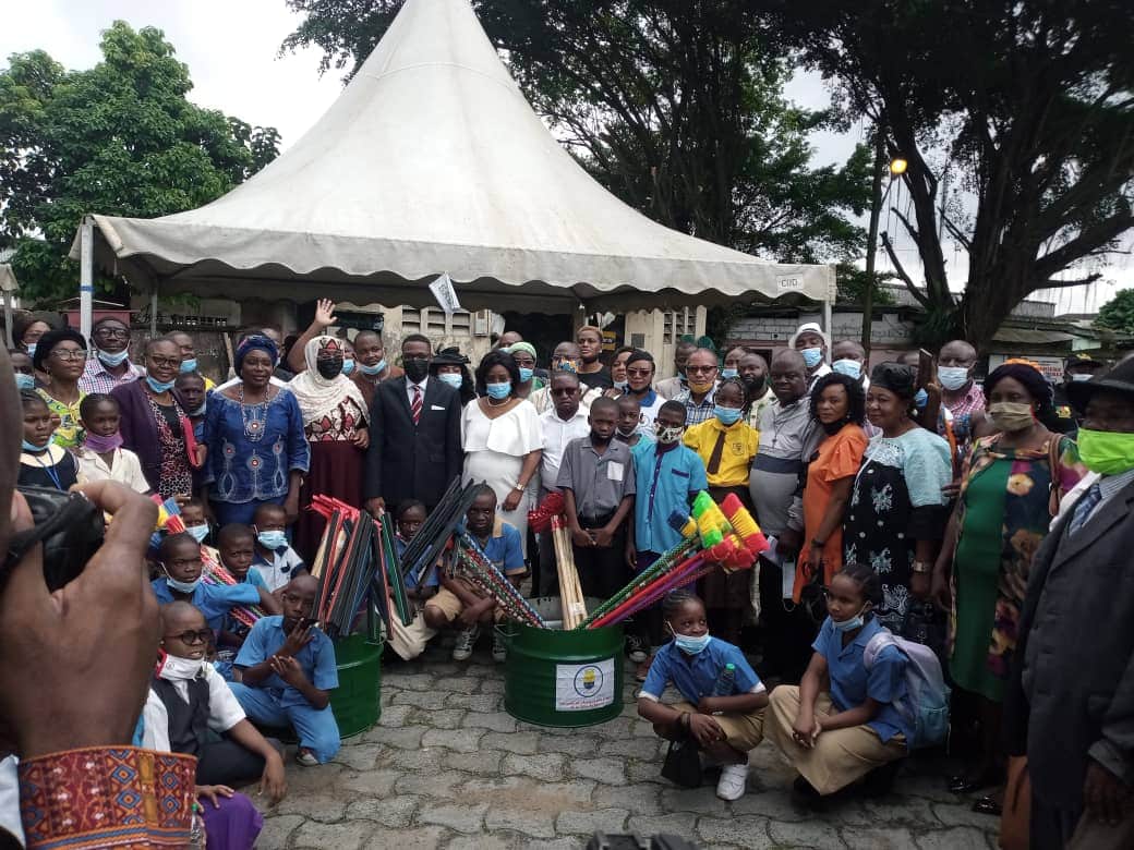 You are currently viewing Cameroun/Concours de propreté : c’est lancé pour la première fois dans les écoles de Douala