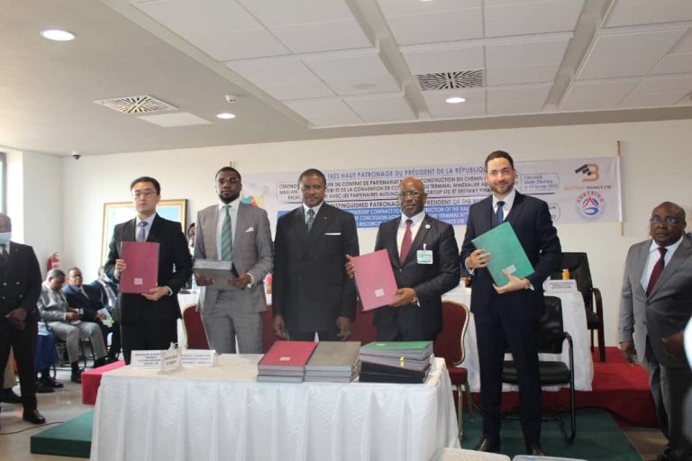 Read more about the article Cameroun / Mbalam-port de Kribi: Le contrat a été signé